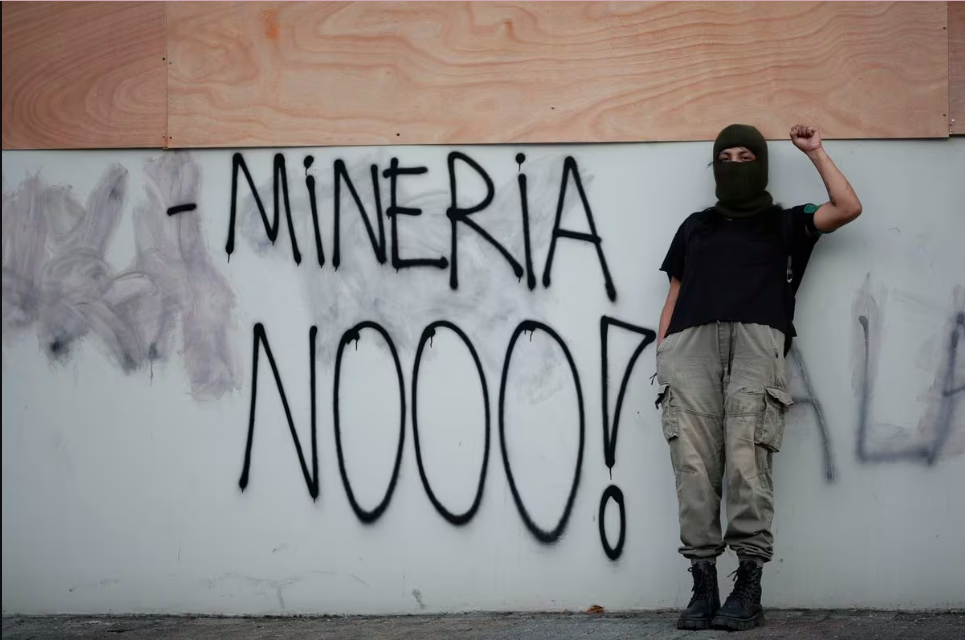 Falta de austeridad y crisis minera alteran la economía panameña